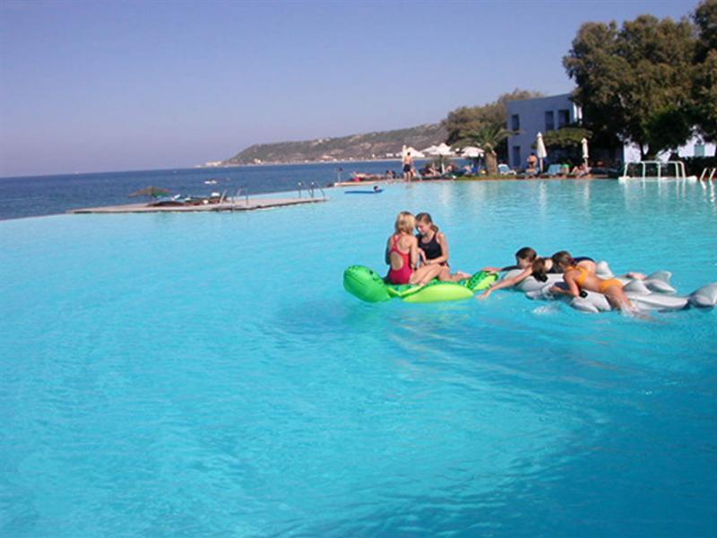 Miramare Park Hotell Ixia  Exteriör bild